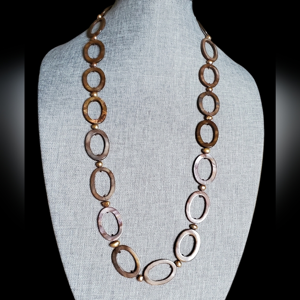 Vtg. Natural Shell Long Necklace